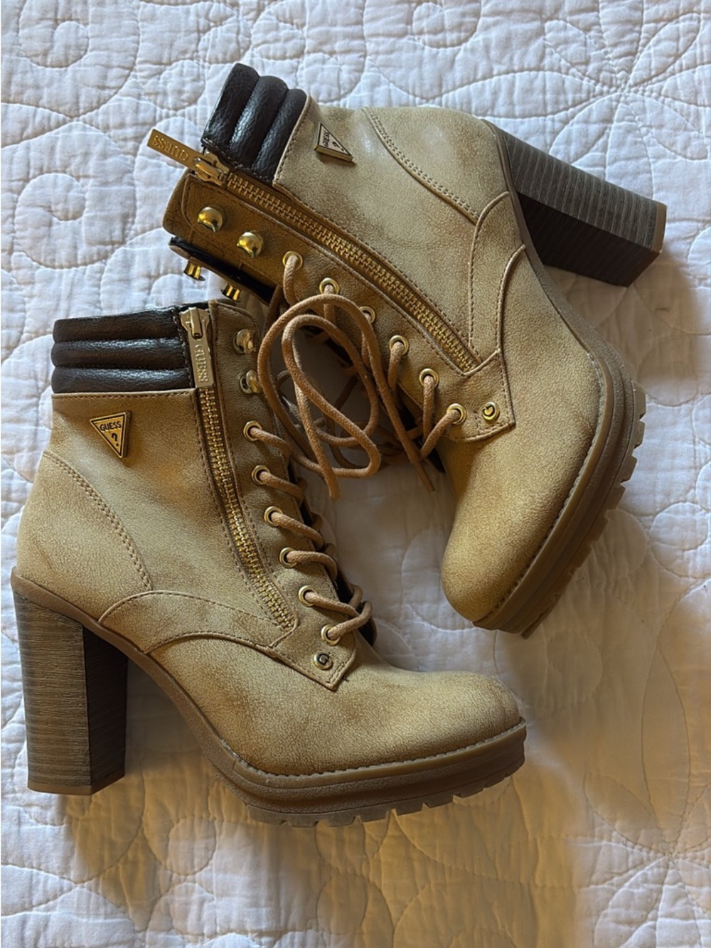 GUESS Beige Lace-Up Heeled Ankle Boots with Dark Collar